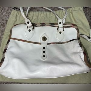 Burberry handbag white tan
